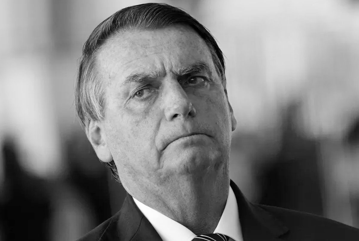 Bolsonaro indiciado pela PF: Joias e cartão de vacinação falsificados