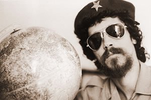 Brasil lembra 20 anos sem o Maluco Beleza