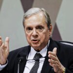 Bate-boca entre Tasso e Renan no Senado Tasso pede desculpas na tribuna do Senado