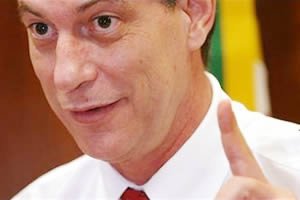 Ciro em programa eleitoral do PSB elogia Lula