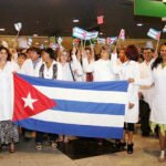 Os deputados Beto Mansur e Paulinho da força são vaiados e chamados de fascistas em voo Médicos cubanos são homenageados no Ceará e ressaltam necessidade de ficar no Brasil como tarefa de revolução
