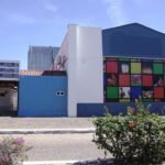 Descaso da gestão municipal interdita o Teatro Pedro Lima Verde de Iguatu e artistas ficam na rua